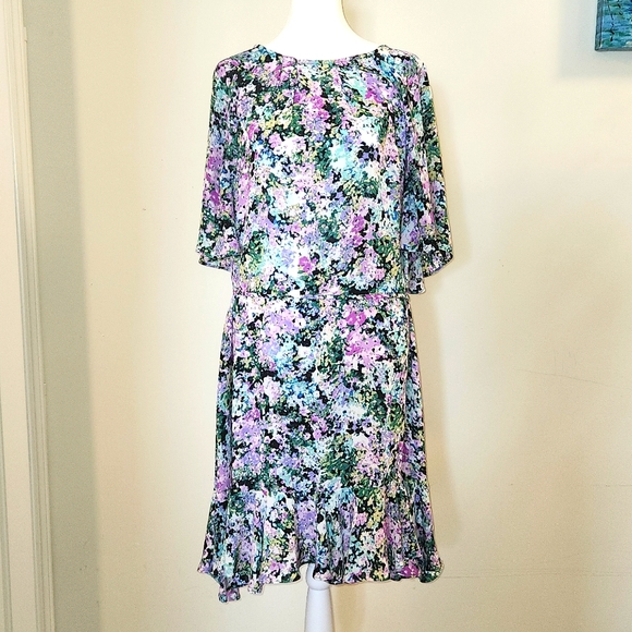 Emma & Michelle~ Beautiful Floral Dress Size XL - Picture 2 of 10